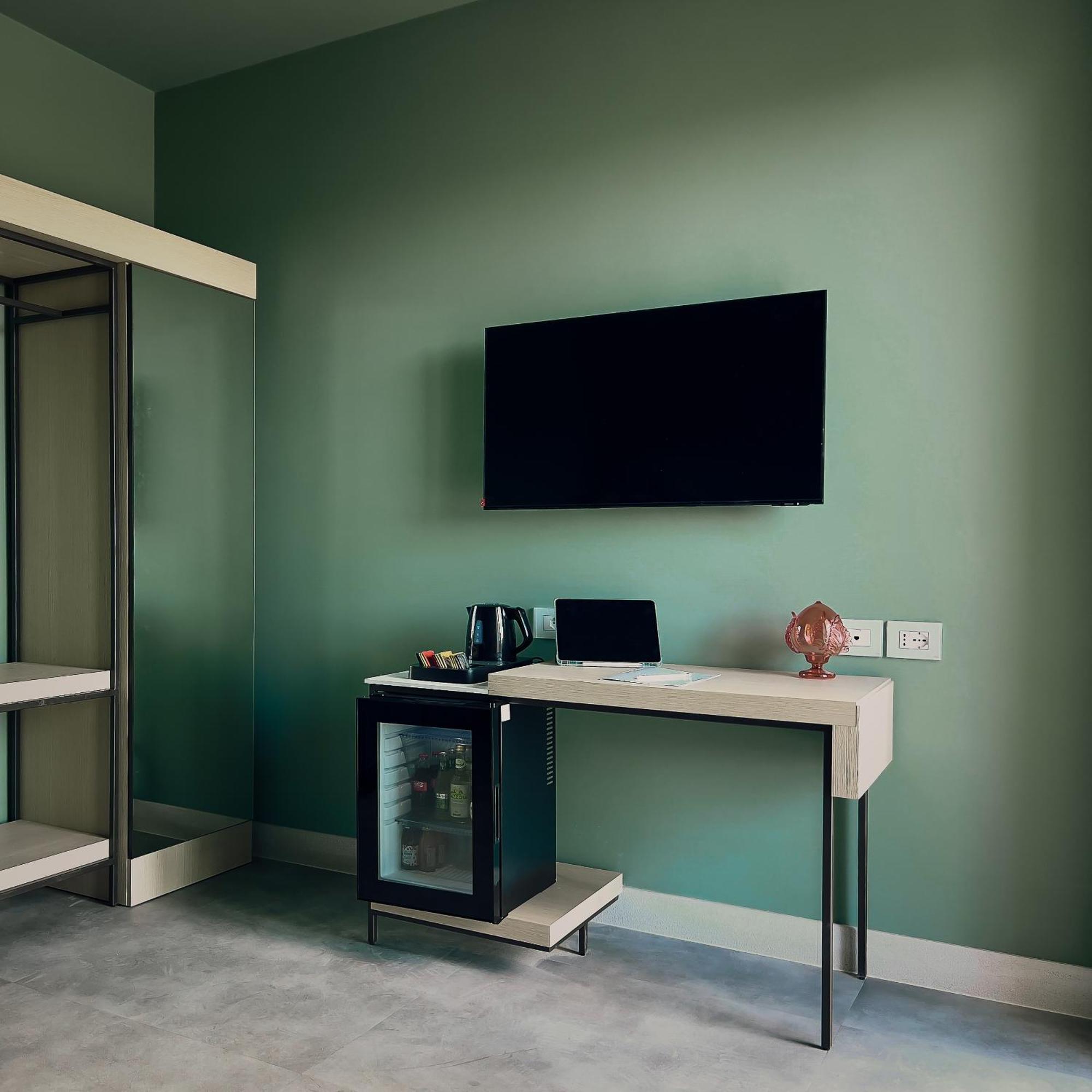 Maiorano Boutique Hotel Манфредония Екстериор снимка